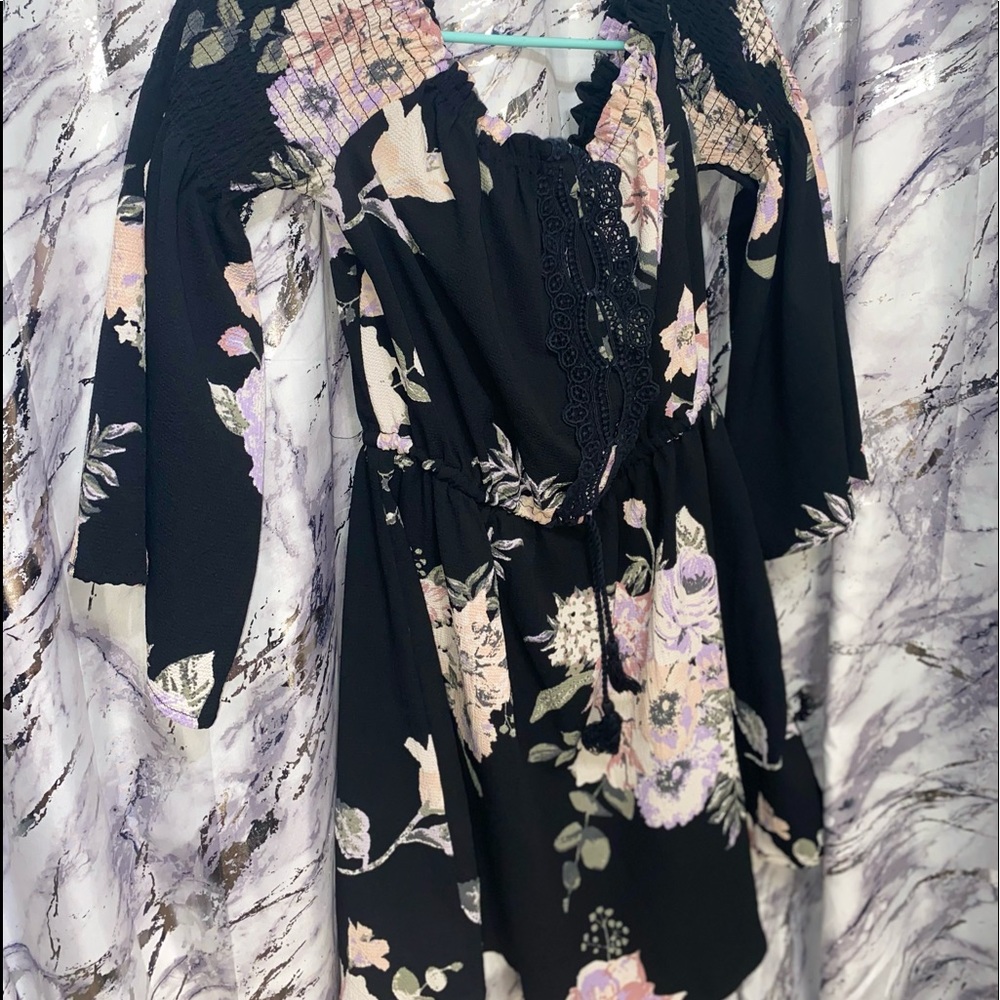 Black Floral Print Mini Dress with Flared Sleeves